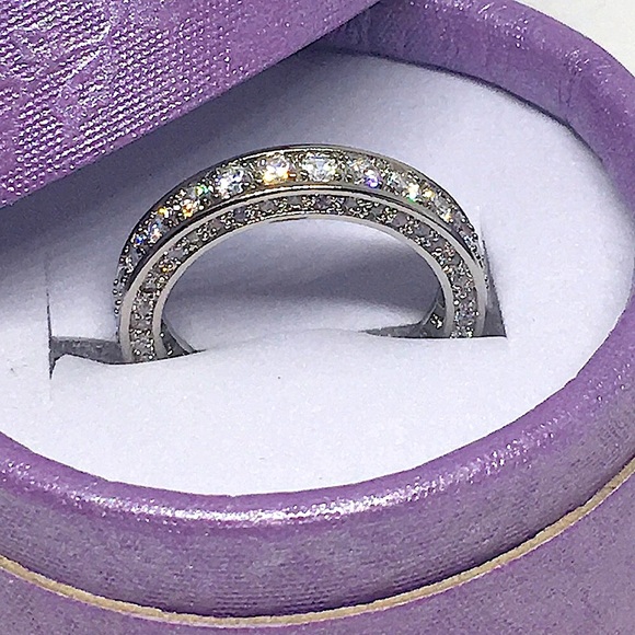 COPY - Wedding Band Ring Paved Crystal Zircon Brilliant - Picture 8 of 9